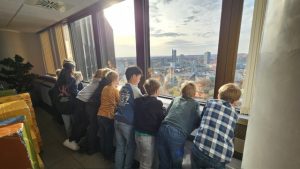 b6817310-94fe-47d2-9f2f-cb5fd5d34576